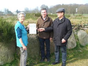 Bild - 100. Steinpatenschaft im Arnkiel-Park vergeben